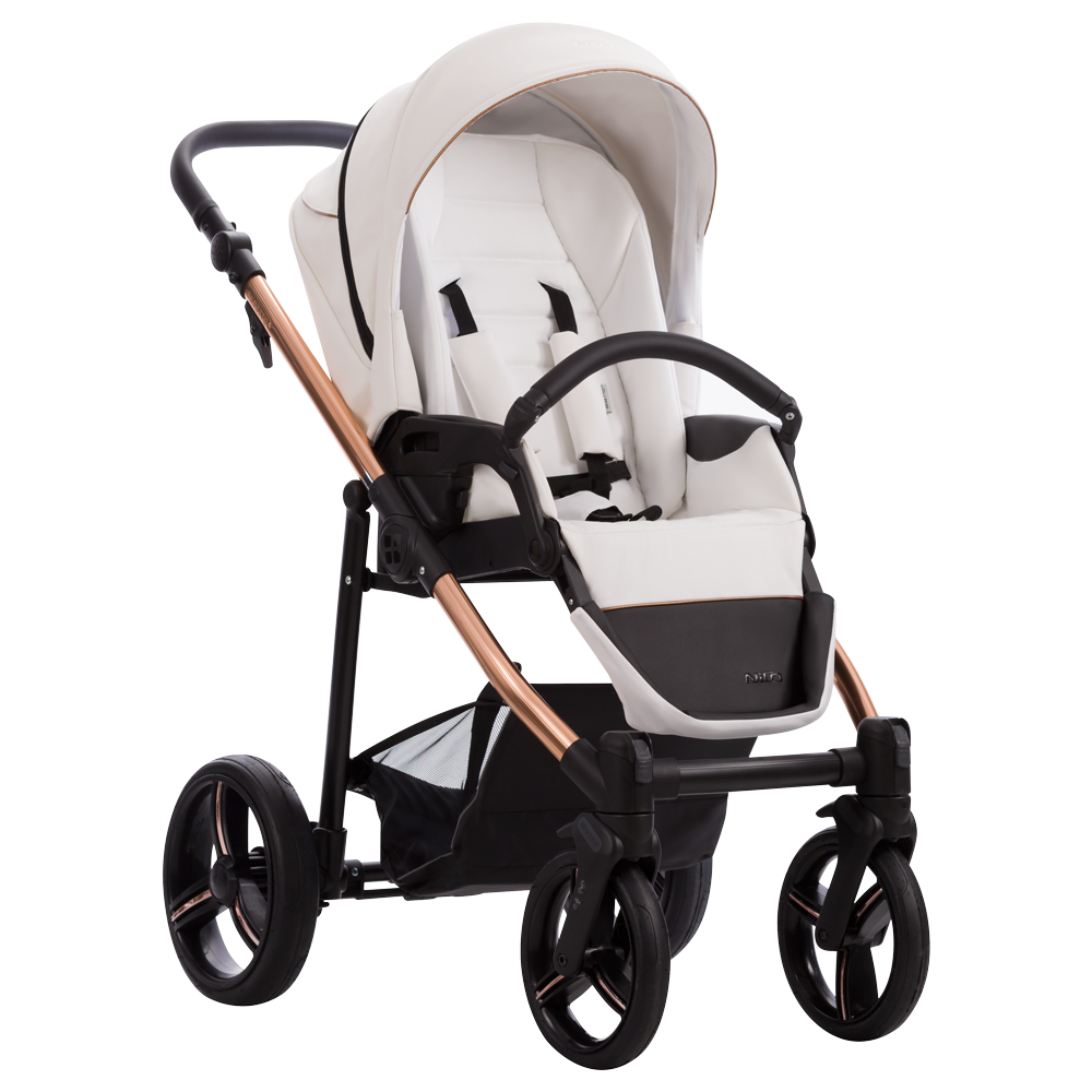 Biały wózek spacerowy Bebetto Nico Estilo Pro 01 z miedzianym stelażem i czarnymi kołami
