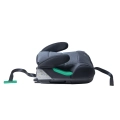 Booster Sorino Eris i-Size w kolorze szaro-czarnym, widok z boku, prezentujący podłokietniki, zielone uchwyty ISOFIX oraz ergonomiczne siedzisko z pianki samochodowej.