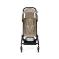 Przód wózka Cybex Agis almond beige, z 5-punktowymi pasami bezpieczeństwa i wygodnym siedziskiem, zaprojektowany dla komfortu malucha i rodzica