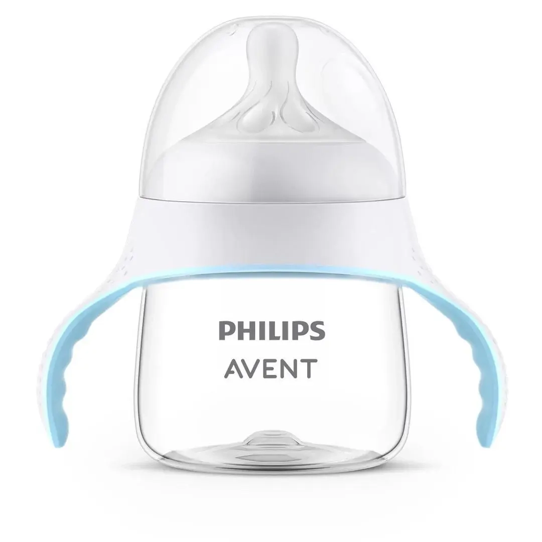 Philips Avent SCF263/61 Natural Response kubek treningowy 125 ml w widoku z przodu z przezroczystą osłonką smoczka i uchwytem – higieniczne i łatwe w użyciu rozwiązanie dla niemowląt