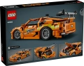 Tylna strona pudełka LEGO Technic Toyota Supra MK4 42204, pokazująca model od tyłu oraz szczegółowe funkcje, takie jak silnik R6, maska i dach targa.