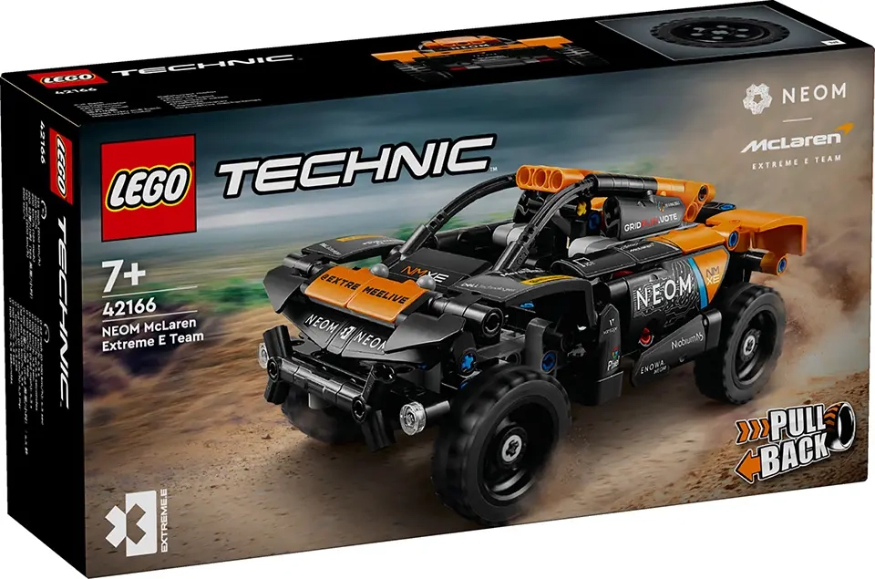 Pudełko zestawu LEGO Technic NEOM McLaren Extreme E 42166 przedstawiające czarno-pomarańczowy samochód wyścigowy z napędem pull-back pędzący po terenie.