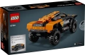 Tył pudełka LEGO Technic 42166 NEOM McLaren Extreme E, ukazujący model auta terenowego oraz jego parametry i funkcje konstrukcyjne.