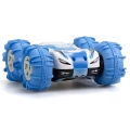 Zbliżenie na przód pojazdu Exost 360 Aquacross z niebieskimi kołami i sportowym designem.