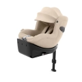 Cybex Sirona Ti fotelik samochodowy 40–105 cm w kolorze Cozy Beige plus, z obrotową bazą 360°, budką przeciwsłoneczną UPF50+ i montażem ISOFIX.