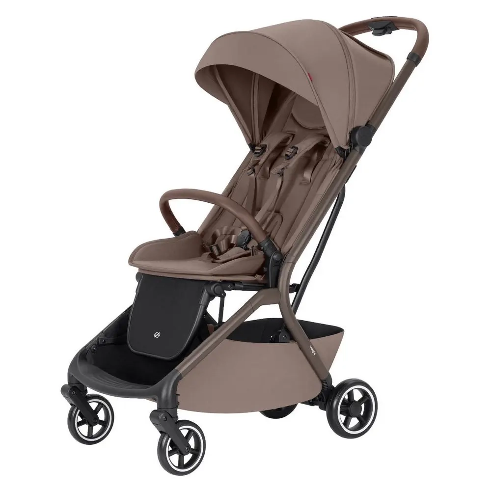Carrello Magia CRL-5555 lekki wózek spacerowy dla dziecka w kolorze cocoa beige z dużą budką, obrotowymi kołami i kompaktową konstrukcją.