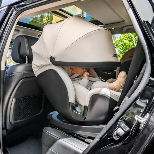 Britax Romer Swivel-Grow Max Air fotelik z budką przeciwsłoneczną