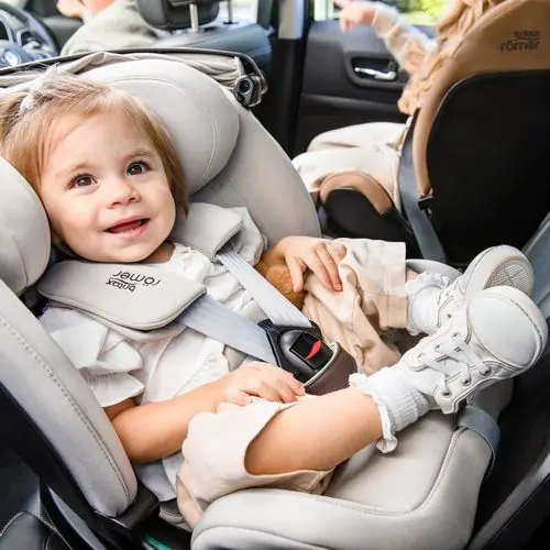 Britax Romer Swivel-Grow Max Air fotelik z bezpieczną jazdą tyłem do kierunku jazdy